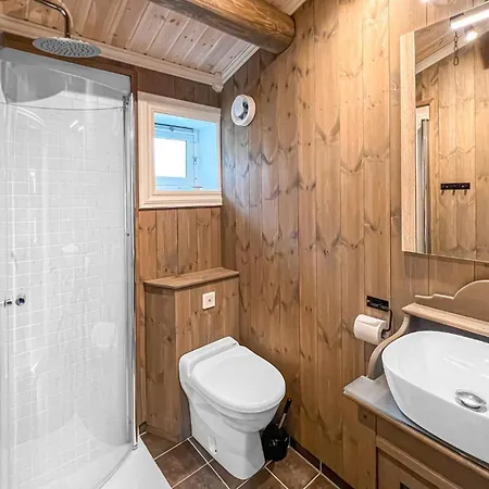 4 Bedroom Cozy In Дом отдыха Nordberg