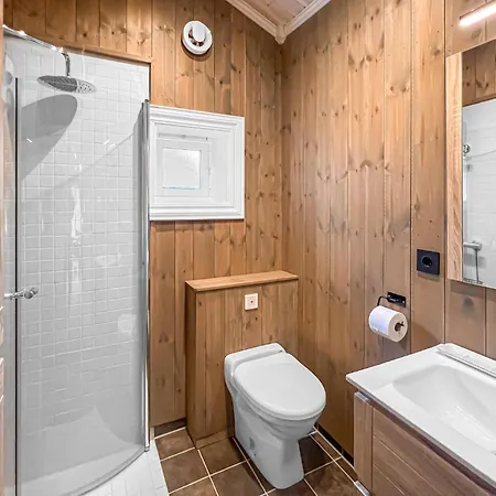 4 Bedroom Cozy In *
