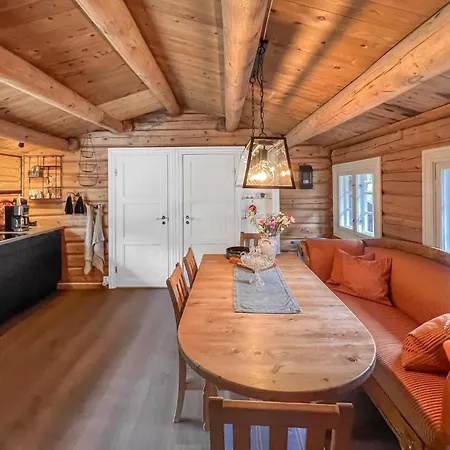 4 Bedroom Cozy In Nyaraló Nordberg