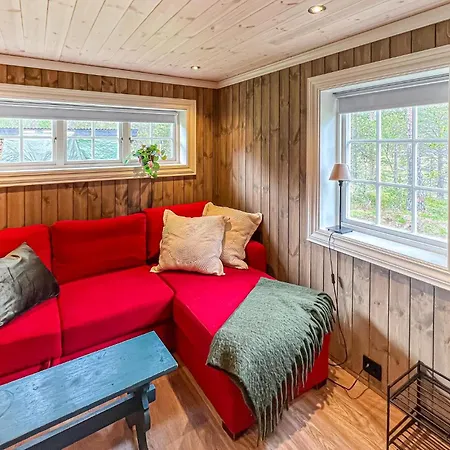 4 Bedroom Cozy In