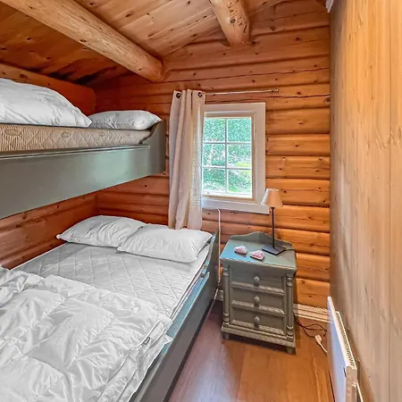 4 Bedroom Cozy In 度假居